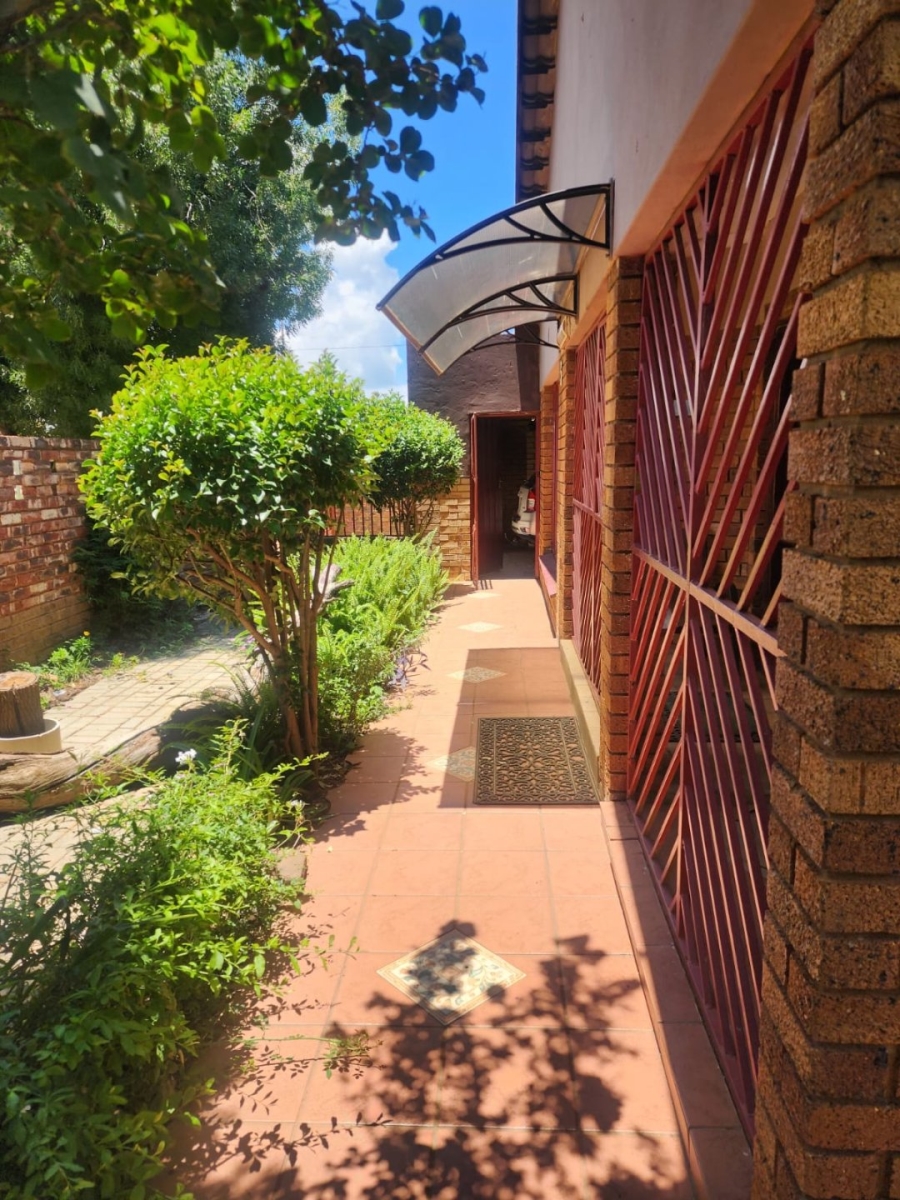 4 Bedroom Property for Sale in Alabama North West